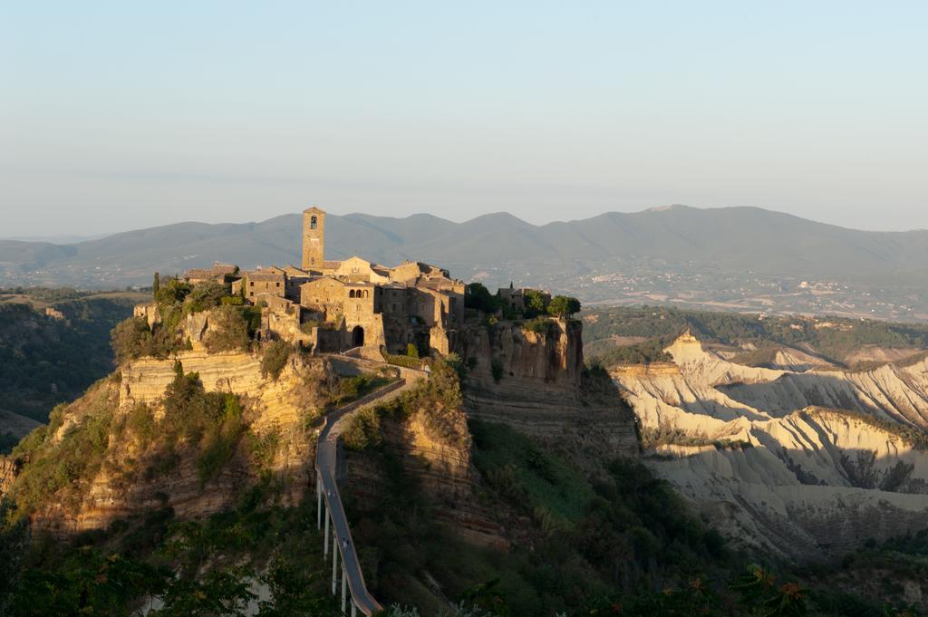 Palazzo Contino Apartment Bagnoregio Room photo